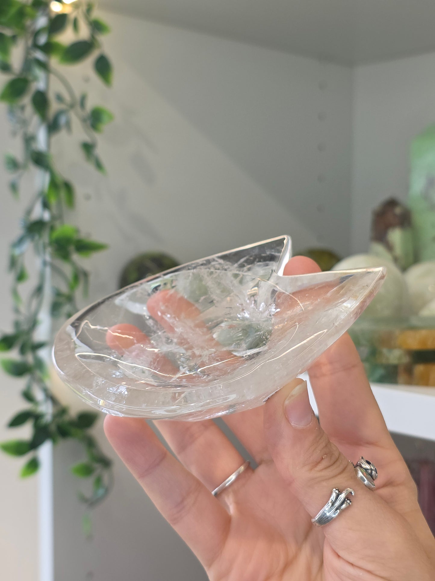 Himalayan Quartz Cat Bowl A