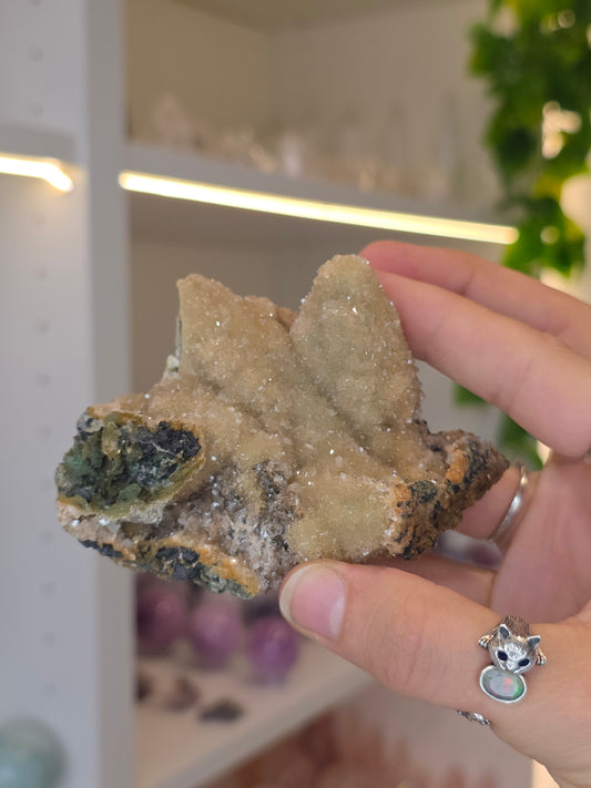 Sugary Dogtooth Calcite with Heulandite and Stilbite from Madhya Pradesh, India - Q34