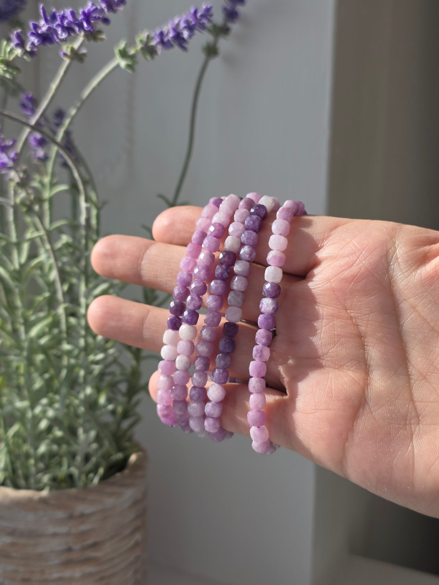 Lepidolite - Cubic Facetted Bracelet 4mm