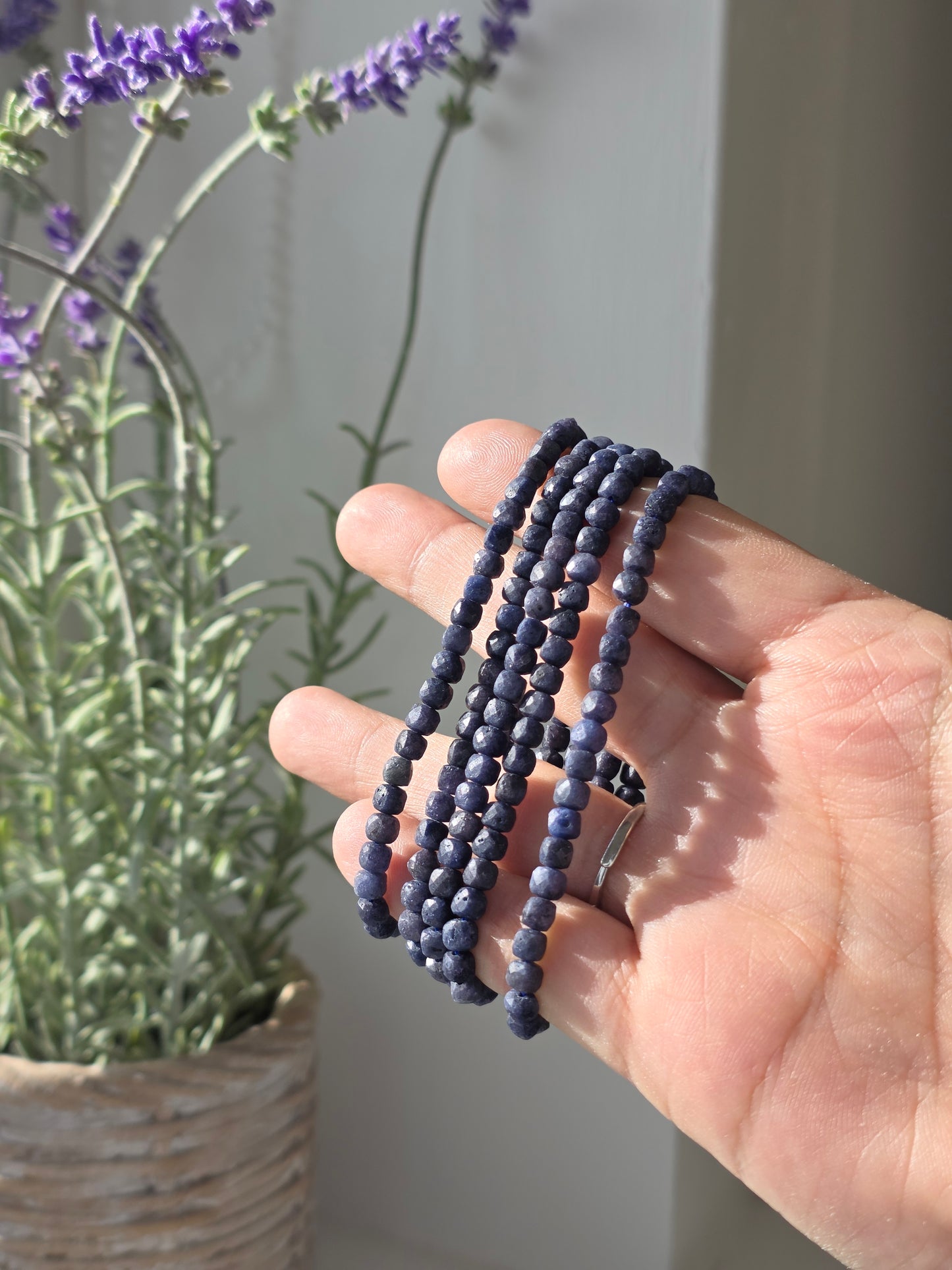 Sapphire - Cubic Facetted Bracelet 4mm