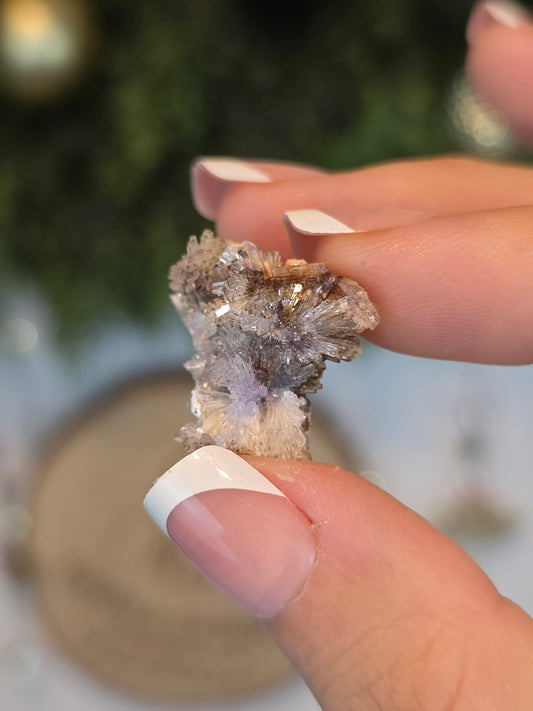 UV reactive Creedite from the Dachang Mine, Guizhou, China - MAS6126