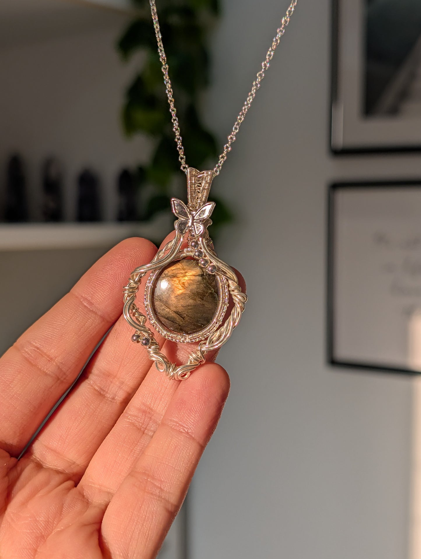 High Quality Hand Wrapped Labradorite Pendant with S925 Silver Chain Necklace - C38