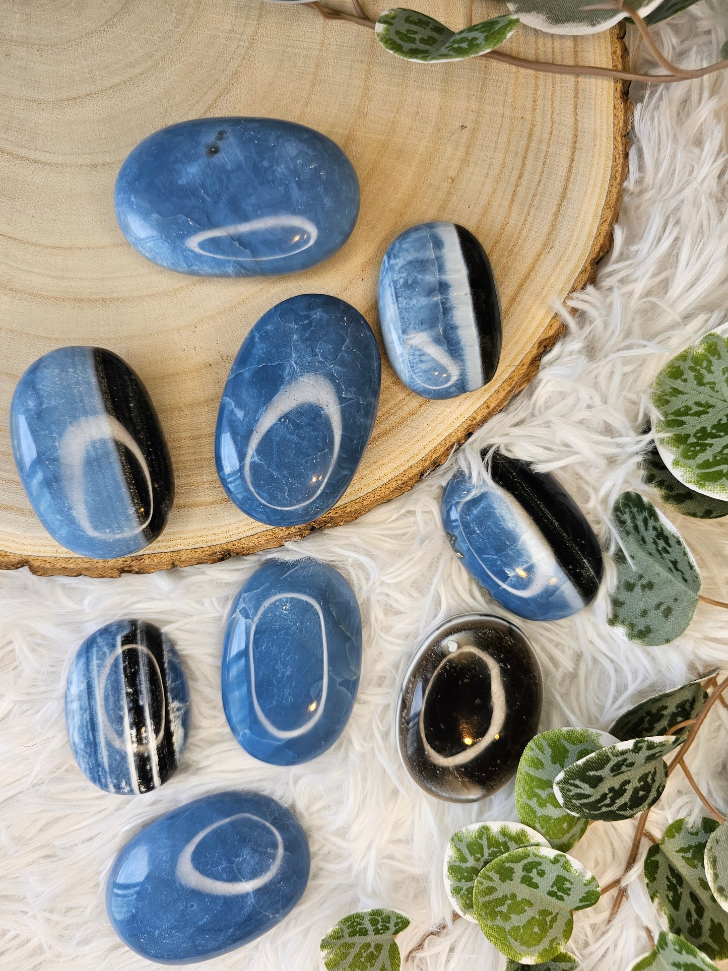 Blue Opal Palm Stone - MAS0583