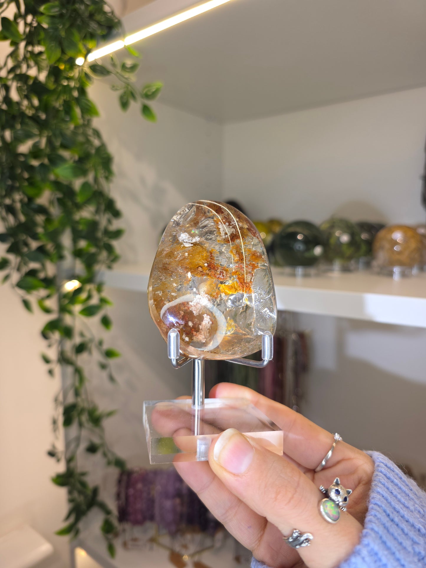 Garden Quartz Lens Freeform on Stand C