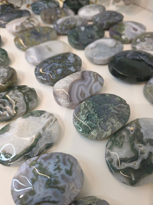 Moss Agate Palm Stones