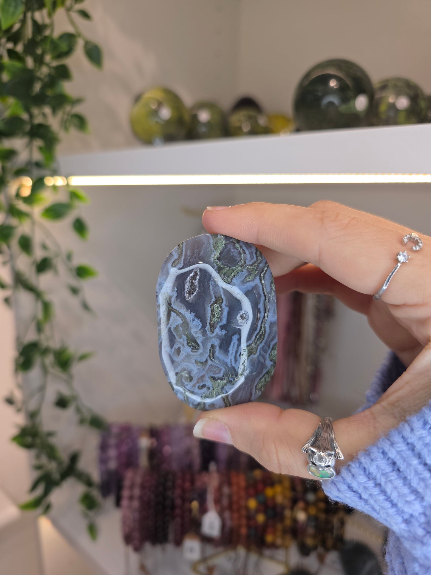 Moss Agate Palm Stones