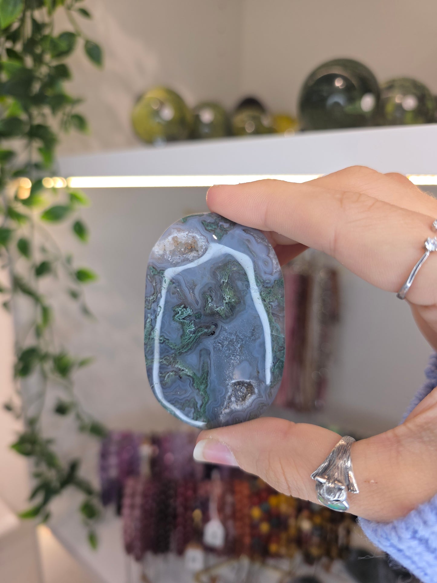 Moss Agate Palm Stones