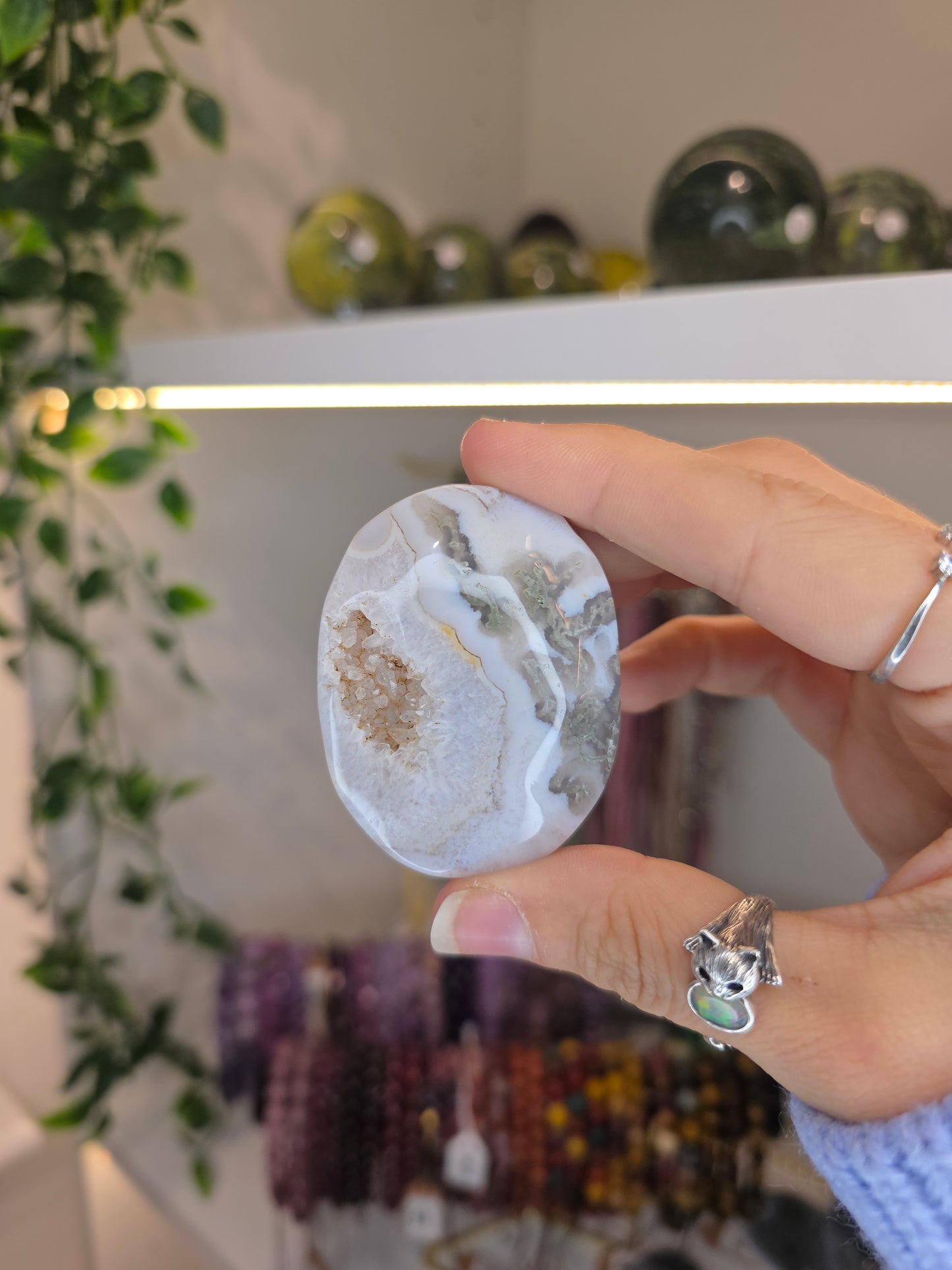 Moss Agate Palm Stones