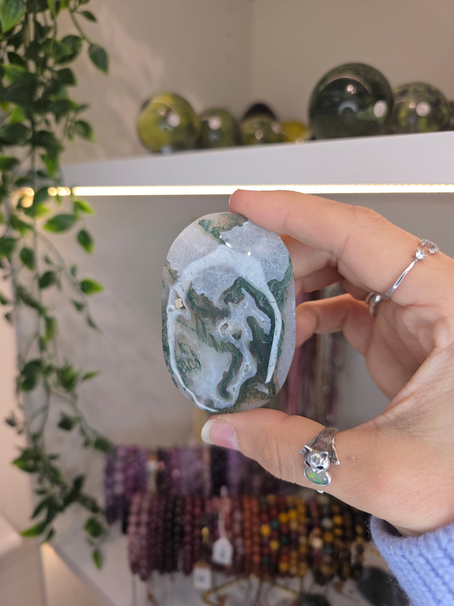 Moss Agate Palm Stones