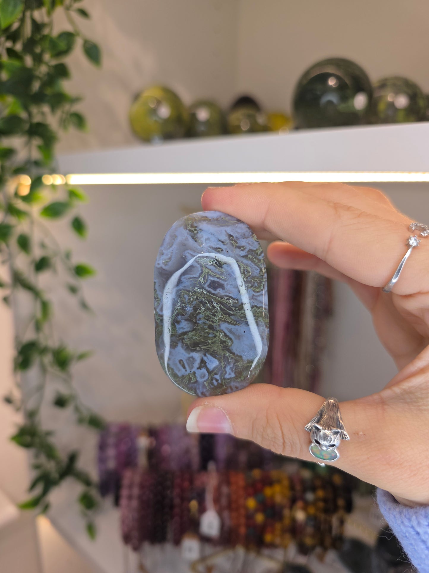 Moss Agate Palm Stones