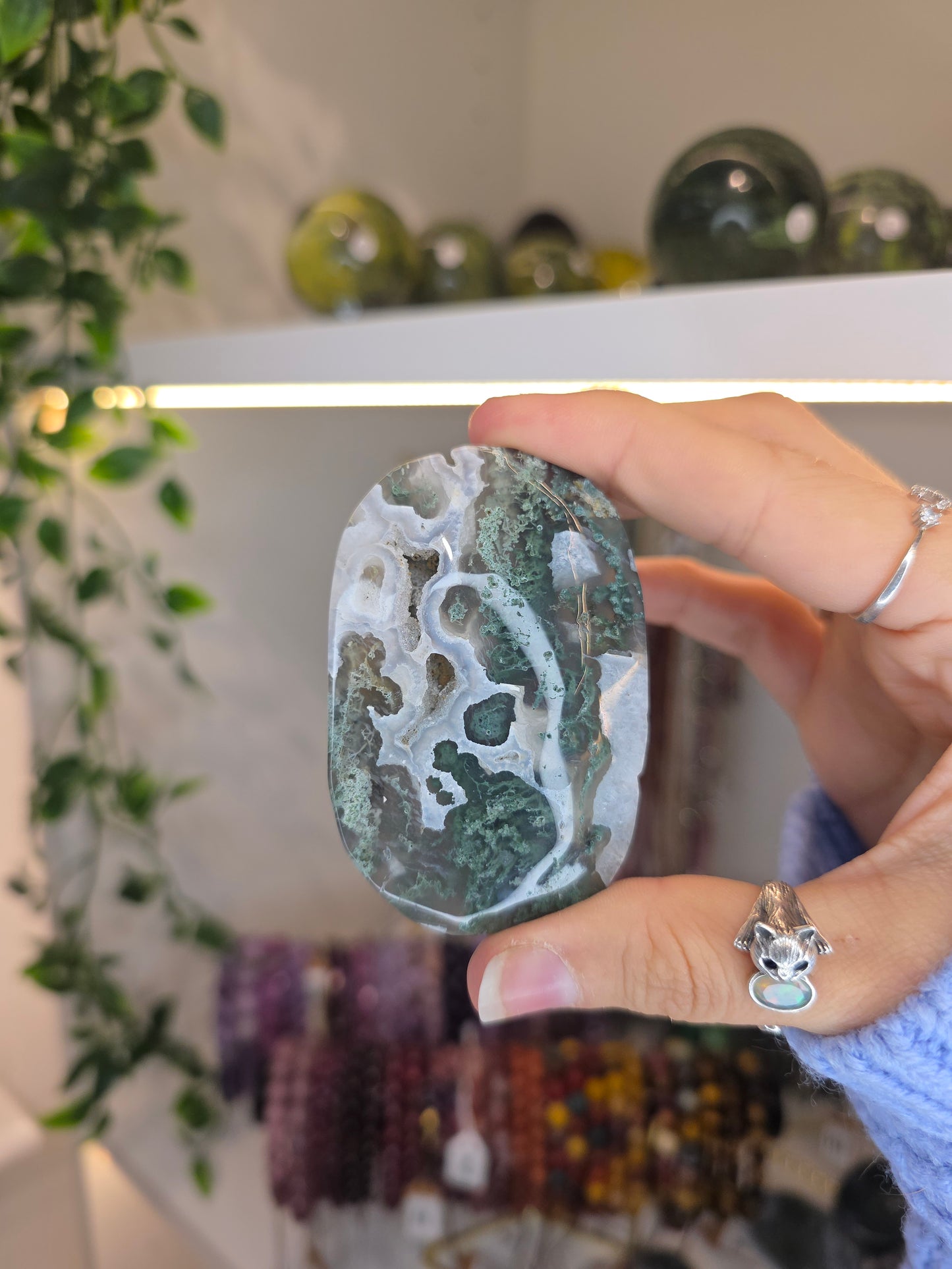 Moss Agate Palm Stones