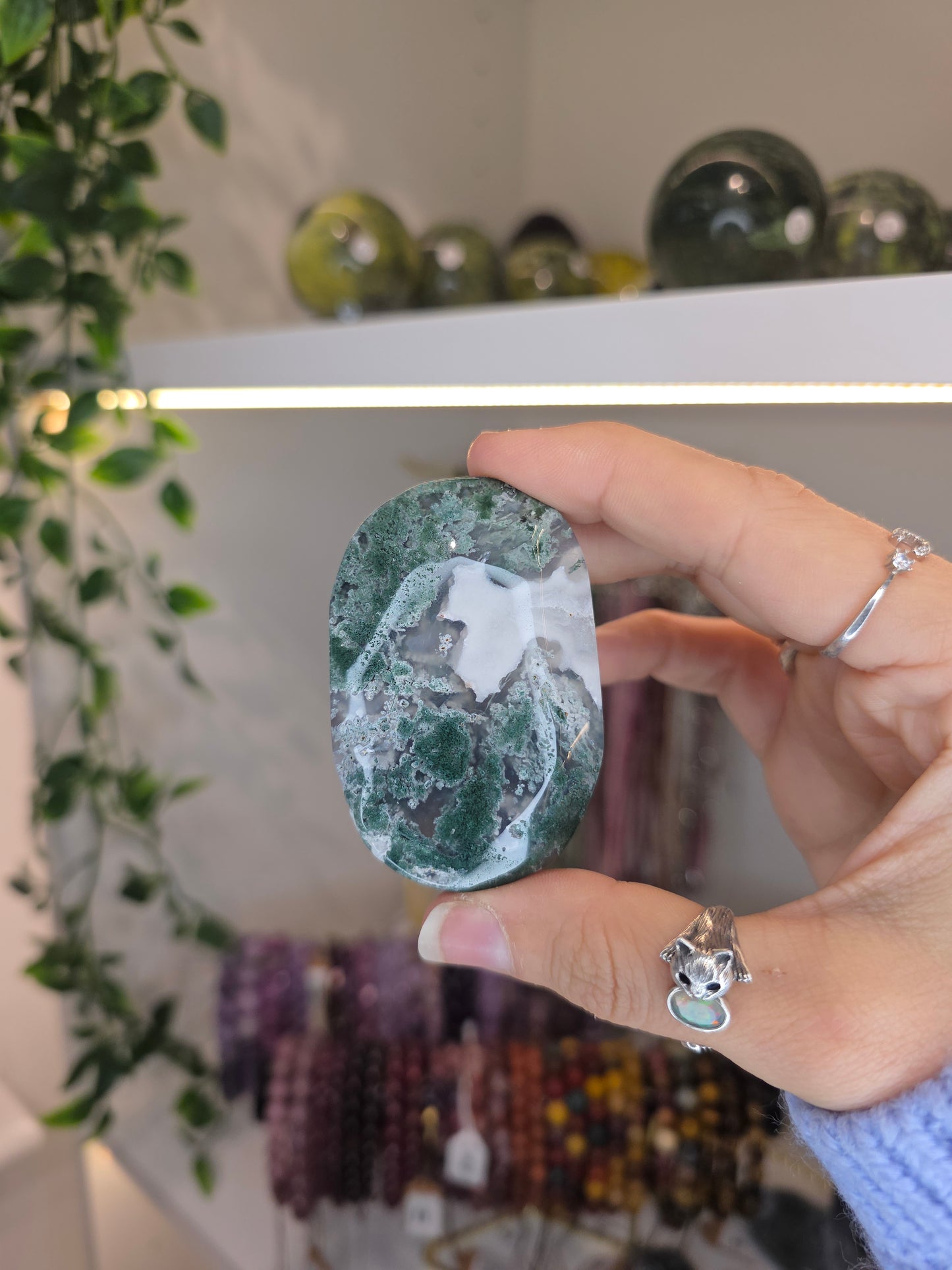 Moss Agate Palm Stones