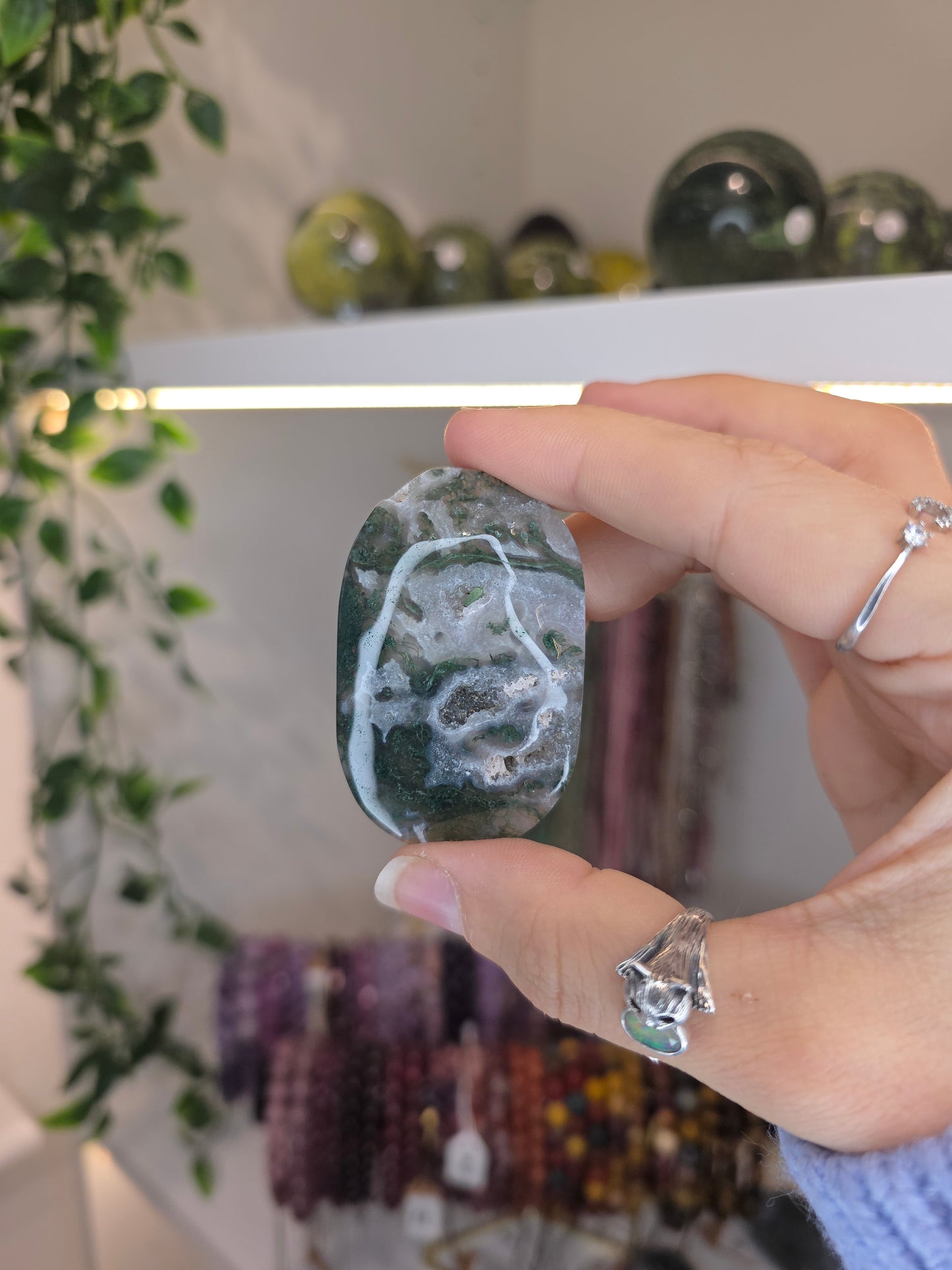 Moss Agate Palm Stones