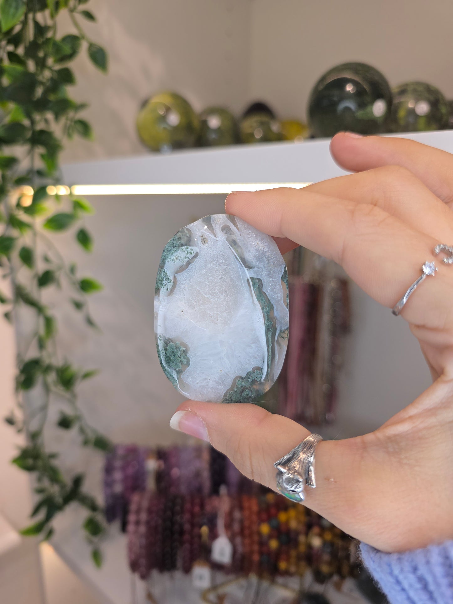Moss Agate Palm Stones