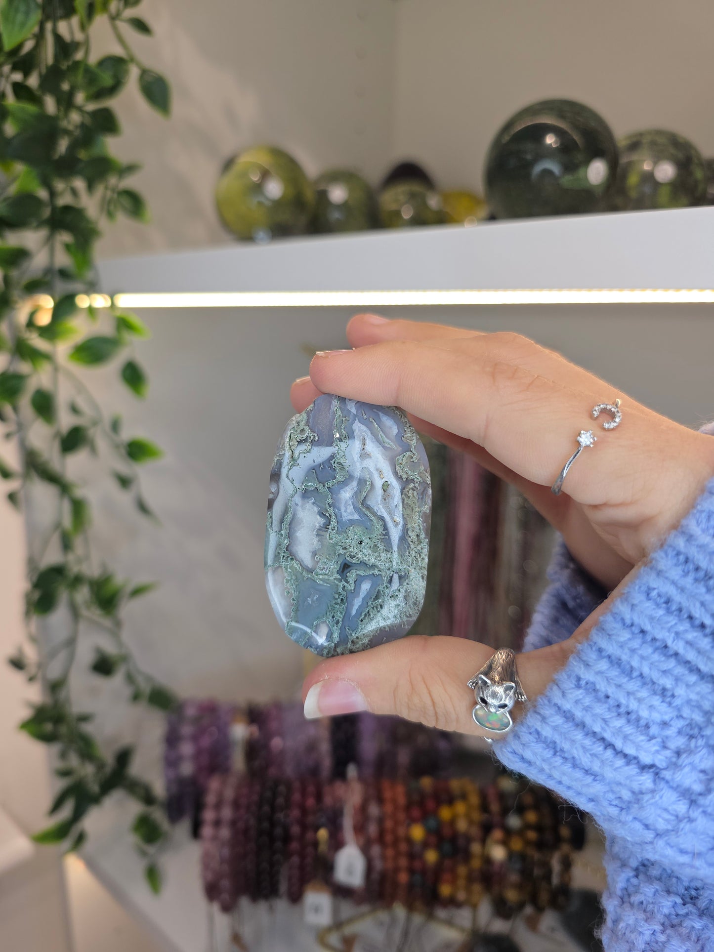 Moss Agate Palm Stones