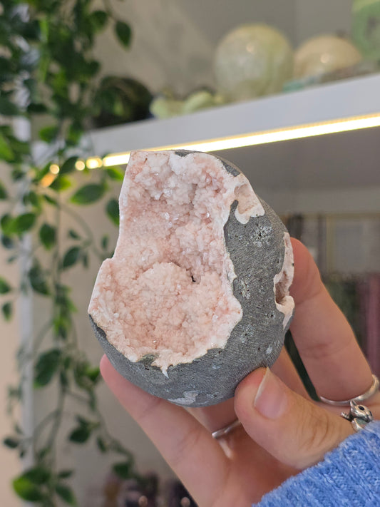Pink Heulandite with Stilbite on Basalt Matrix from Mumbai, Maharashtra, India - J