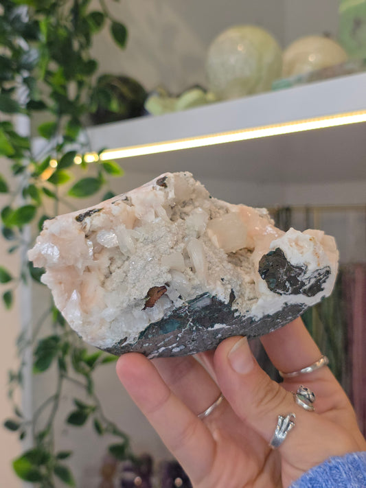 Pink Heulandite with Stilbite on Basalt Matrix from Mumbai, Maharashtra, India - X