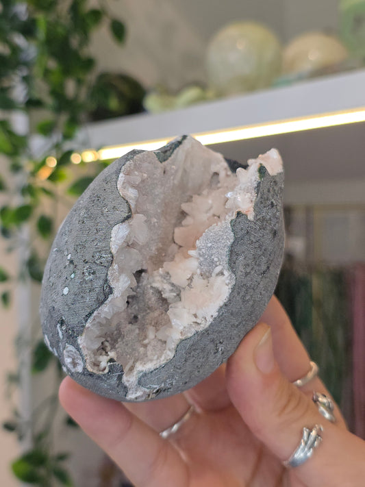 Pink Heulandite with Stilbite on Basalt Matrix from Mumbai, Maharashtra, India - Y
