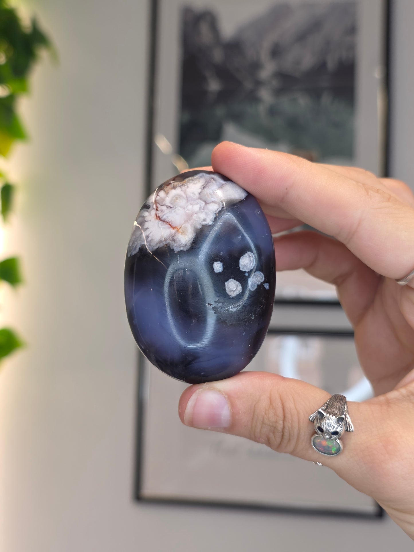 Blue Flower Agate Palm Stones