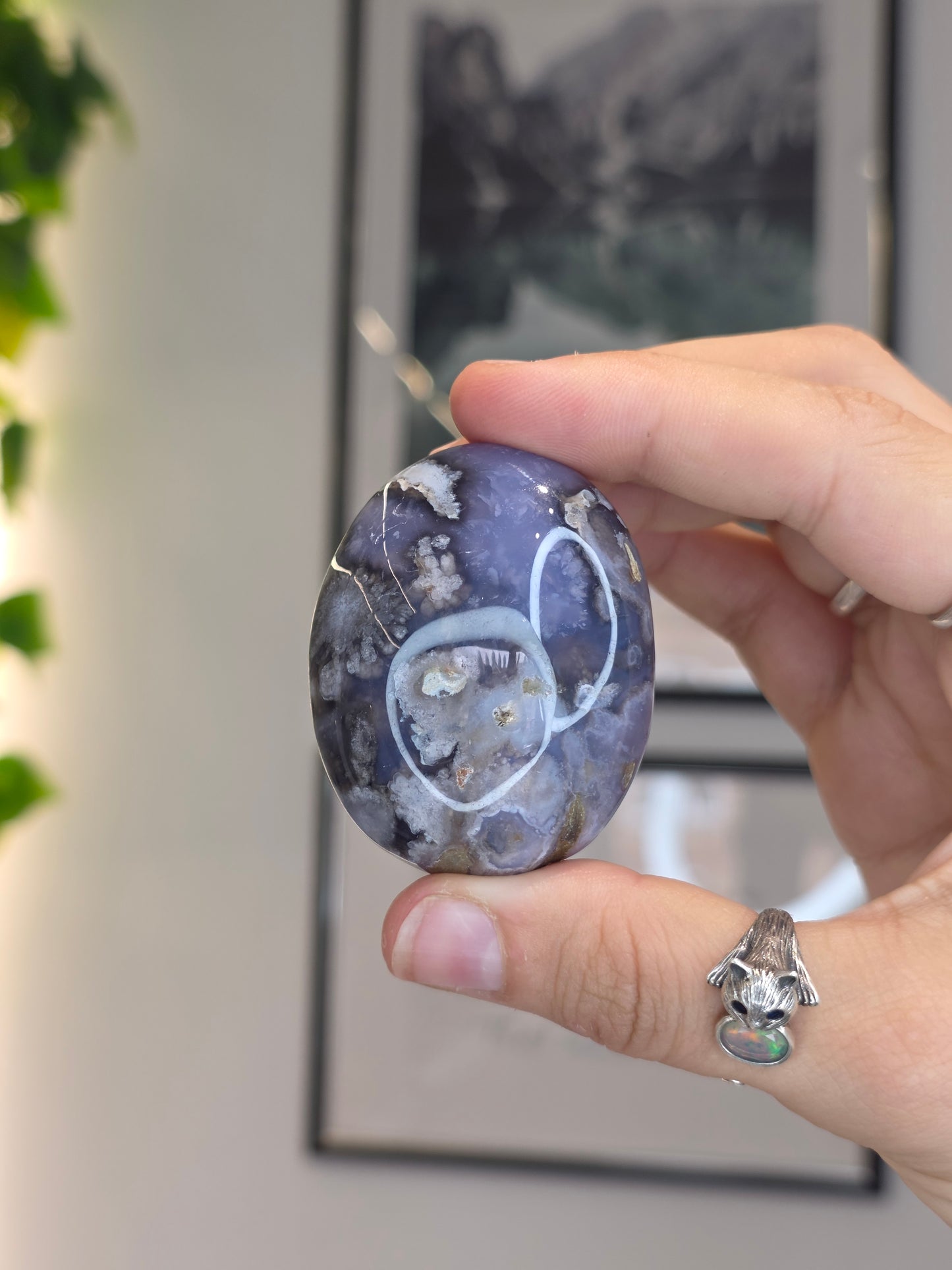 Blue Flower Agate Palm Stones