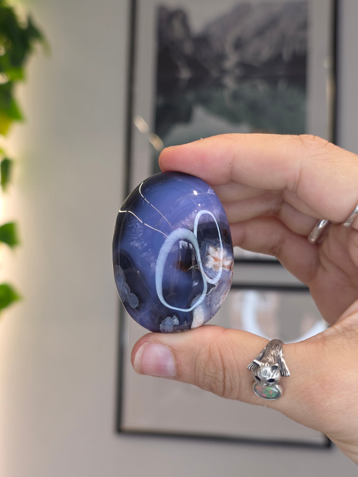 Blue Flower Agate Palm Stones