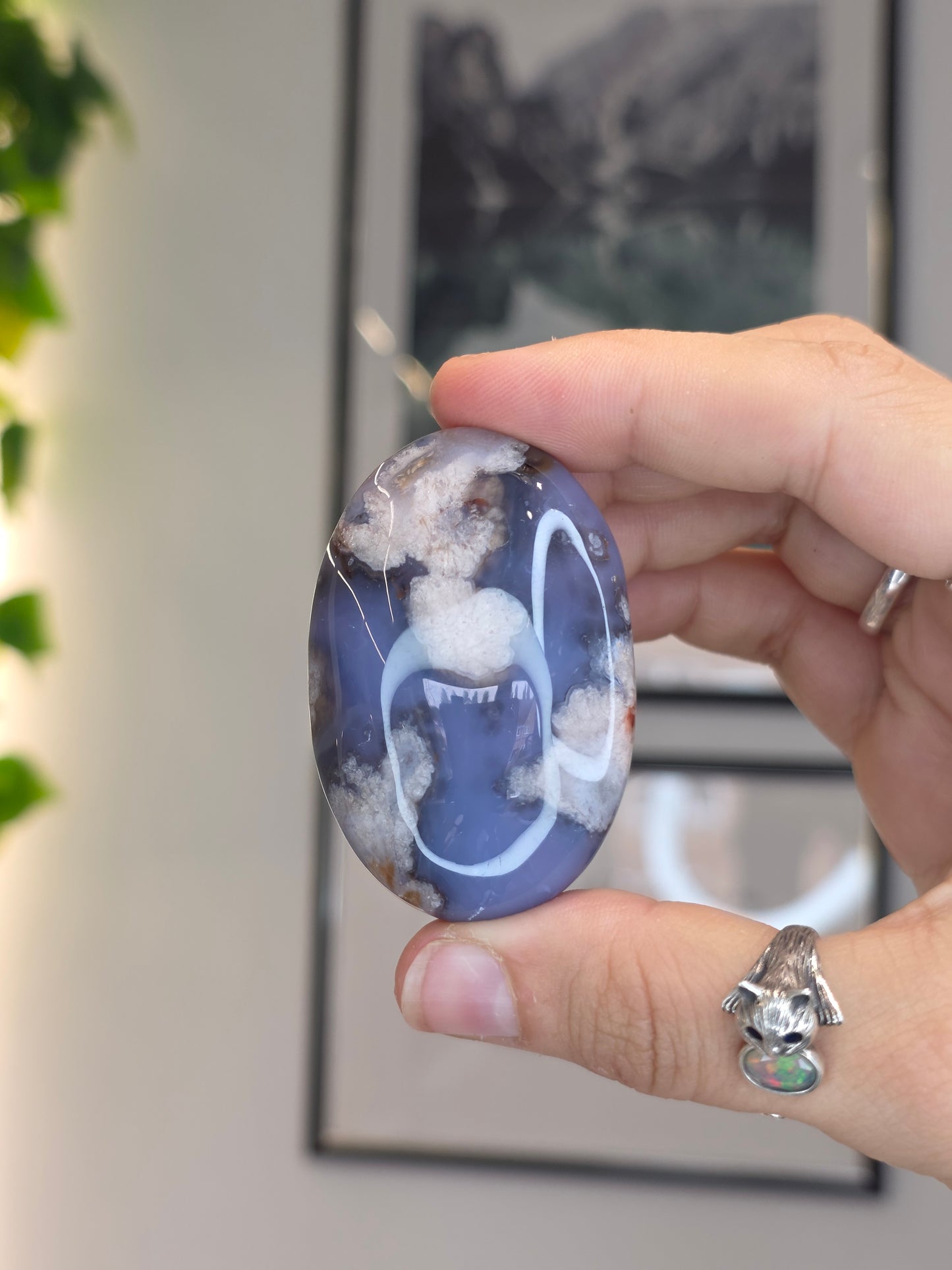 Blue Flower Agate Palm Stones