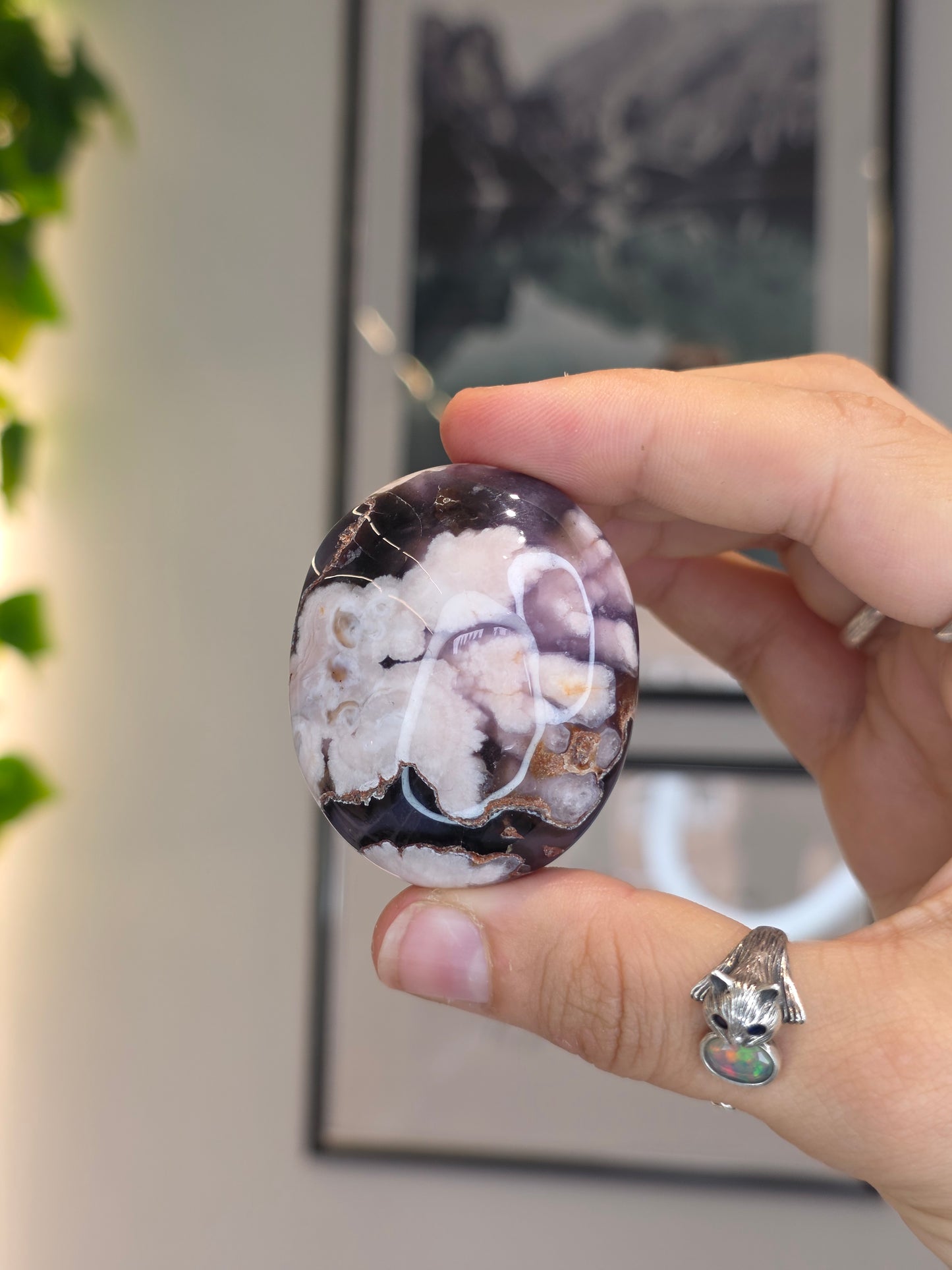Blue Flower Agate Palm Stones