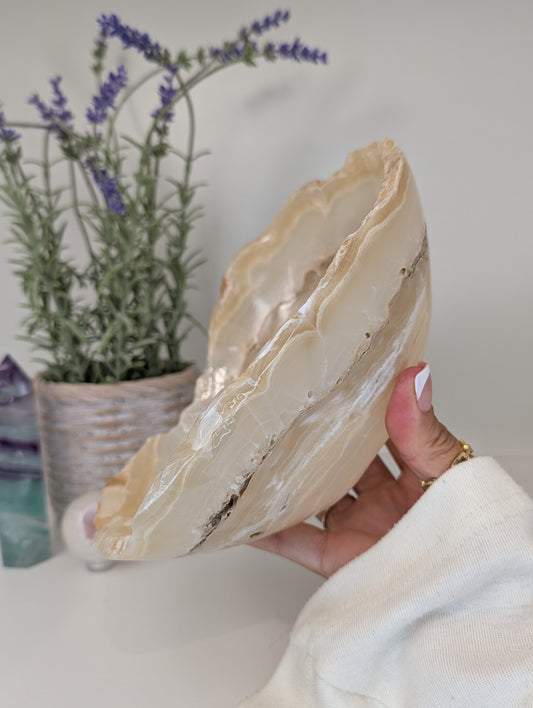 Hand Crafted Banded Honey Onyx Calcite Bowl from Mexico