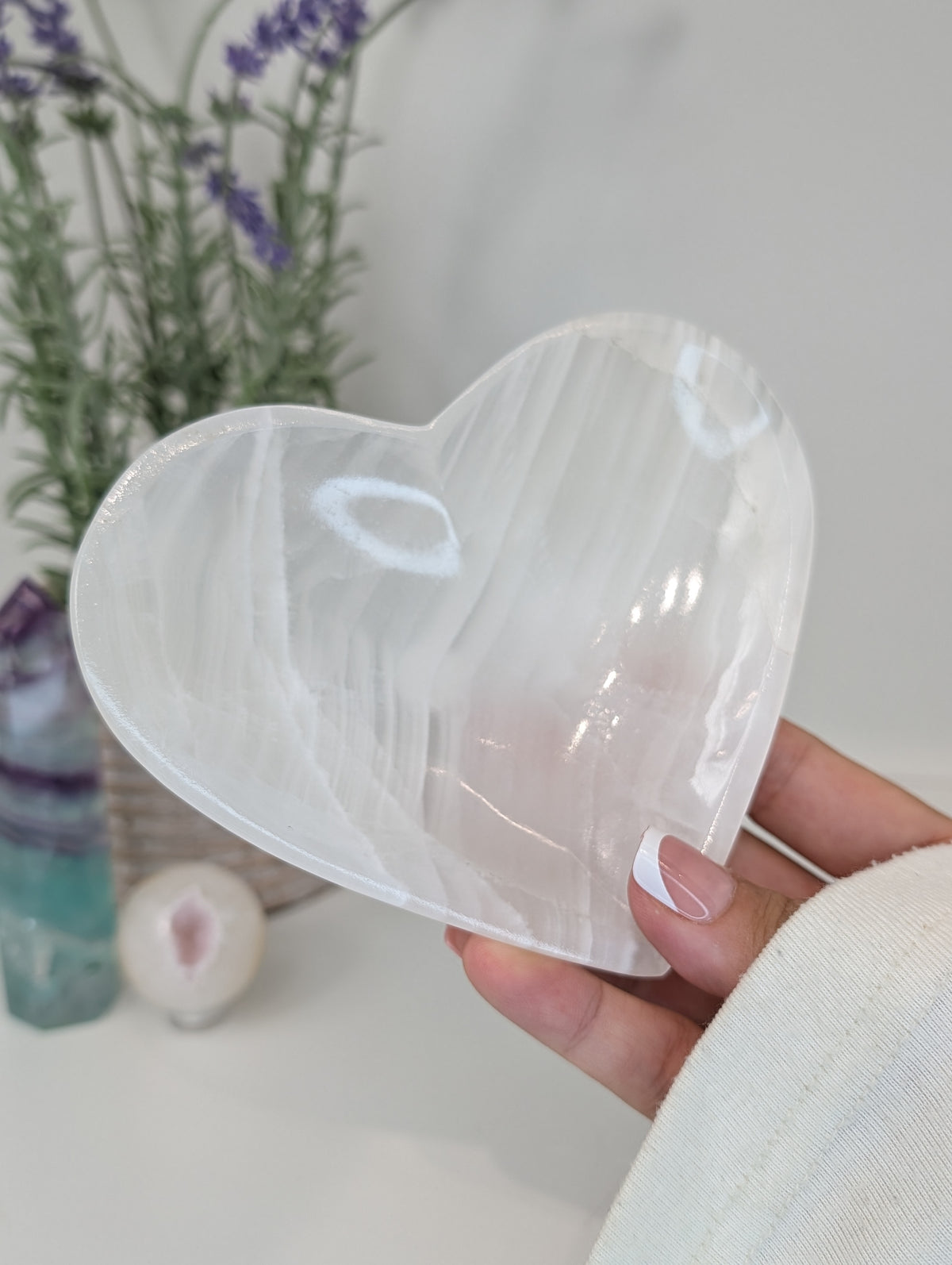 Mexican Banded White Onyx Calcite Heart Bowl