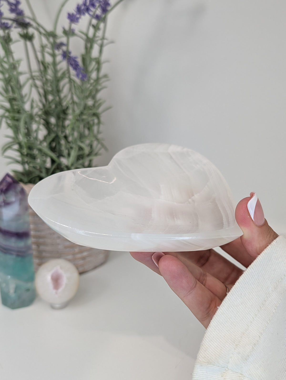 Mexican Banded White Onyx Calcite Heart Bowl