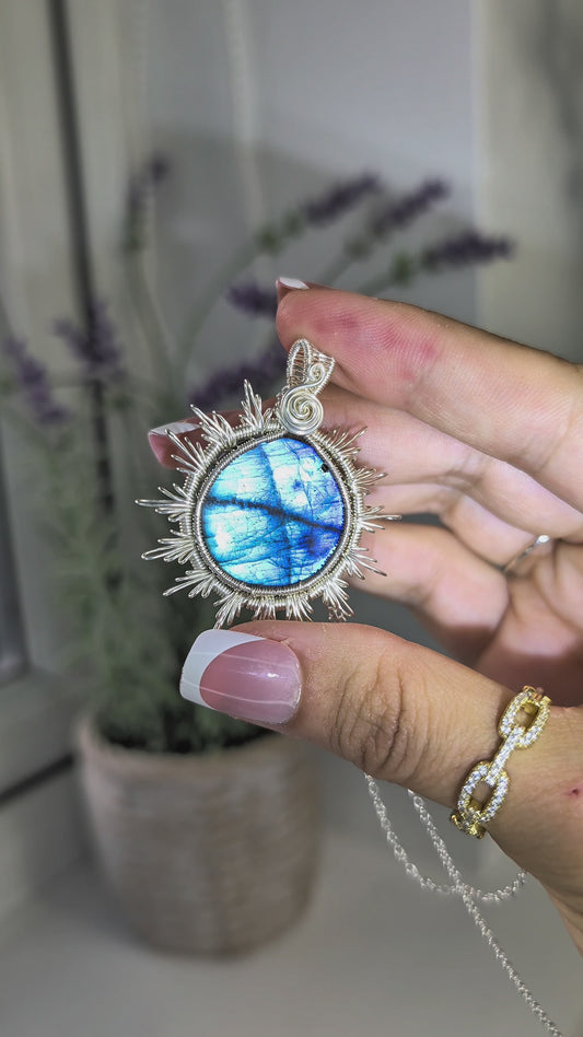 Hand Woven Silver Labradorite Sun Necklace with S925 Silver Chain - Blue Flash