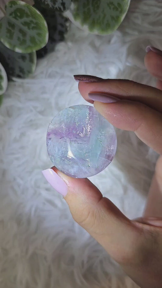 Round Fluorite Palm AE - MAS1079