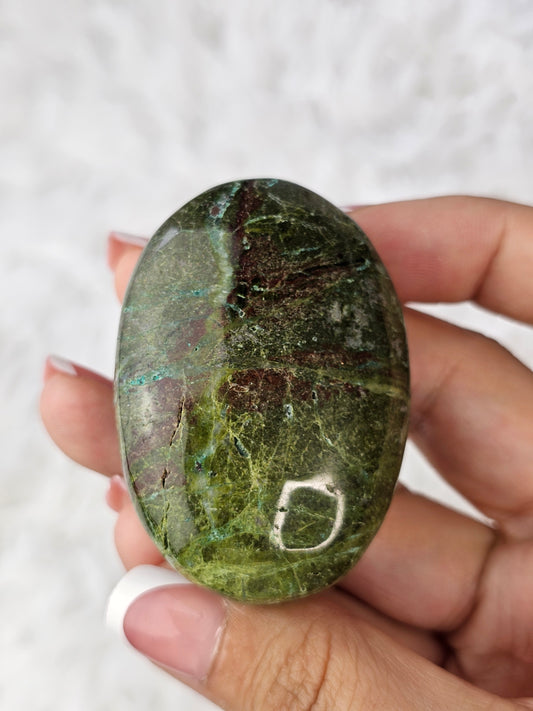 Dragon Blood Palm Stone - MAS0794