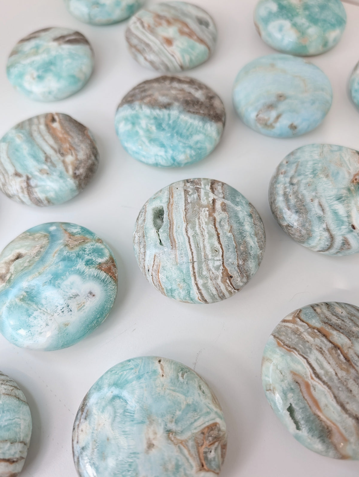 Pakistan Caribbean Calcite Round Palm Stones