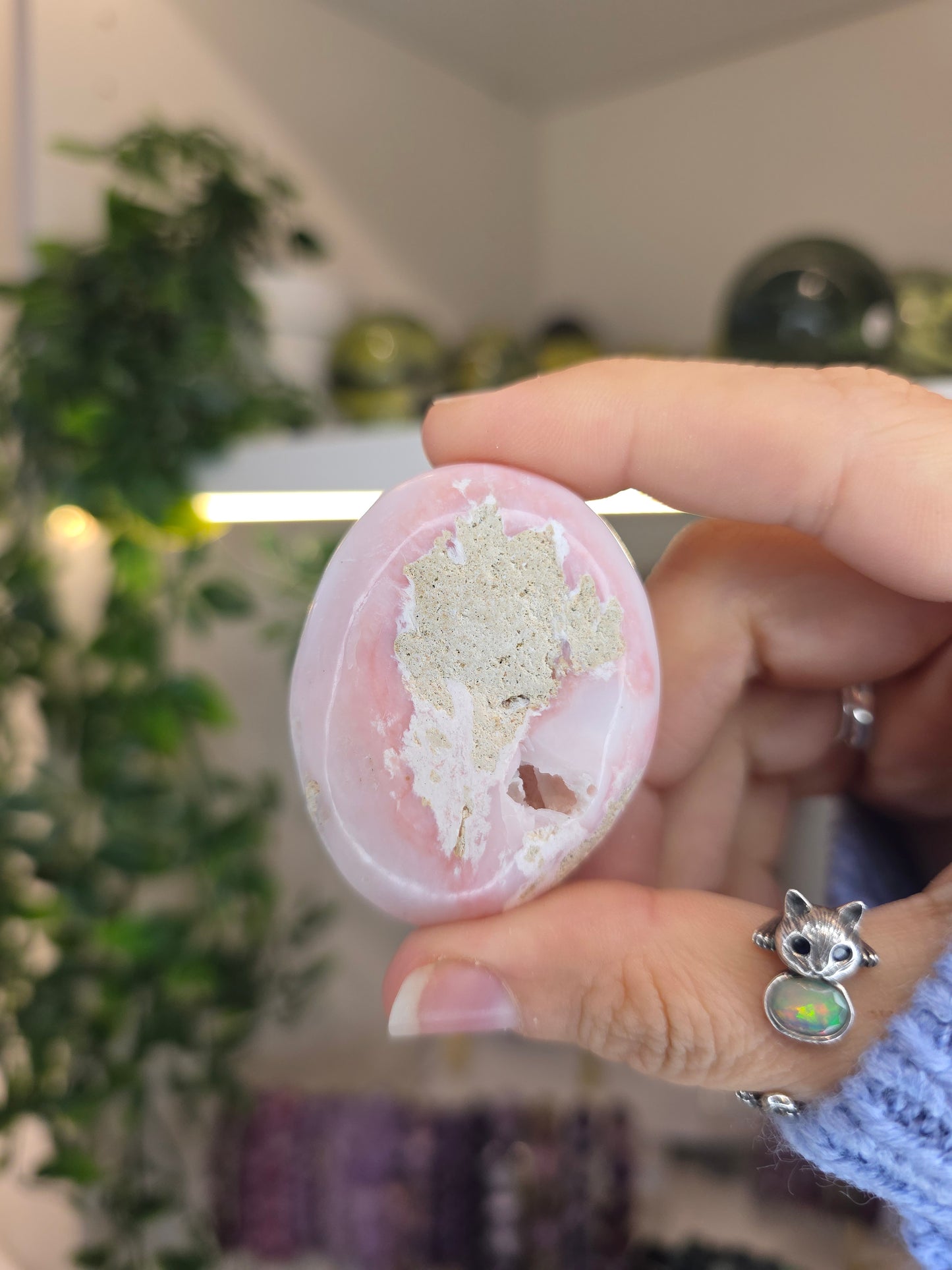 Peruvian Pink Opal Palms