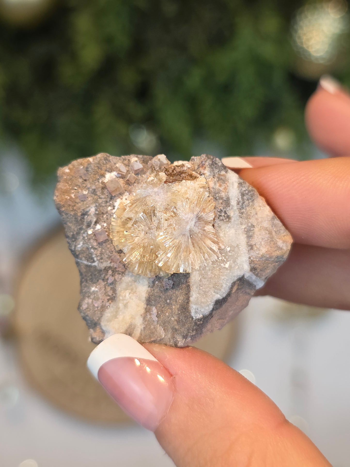 UV reactive Creedite from the Dachang Mine, Guizhou, China - MAS6123