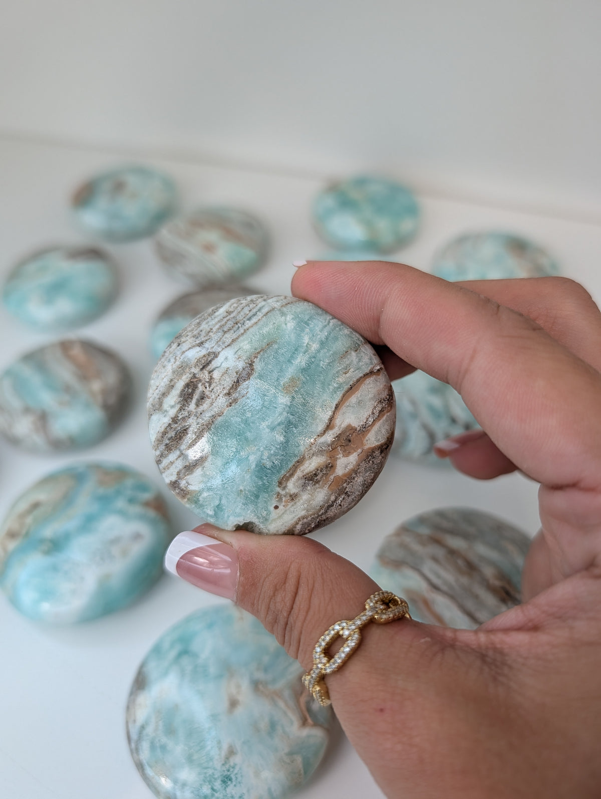 Pakistan Caribbean Calcite Round Palm Stones