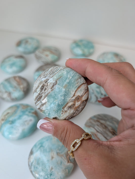 Pakistan Caribbean Calcite Round Palm Stones
