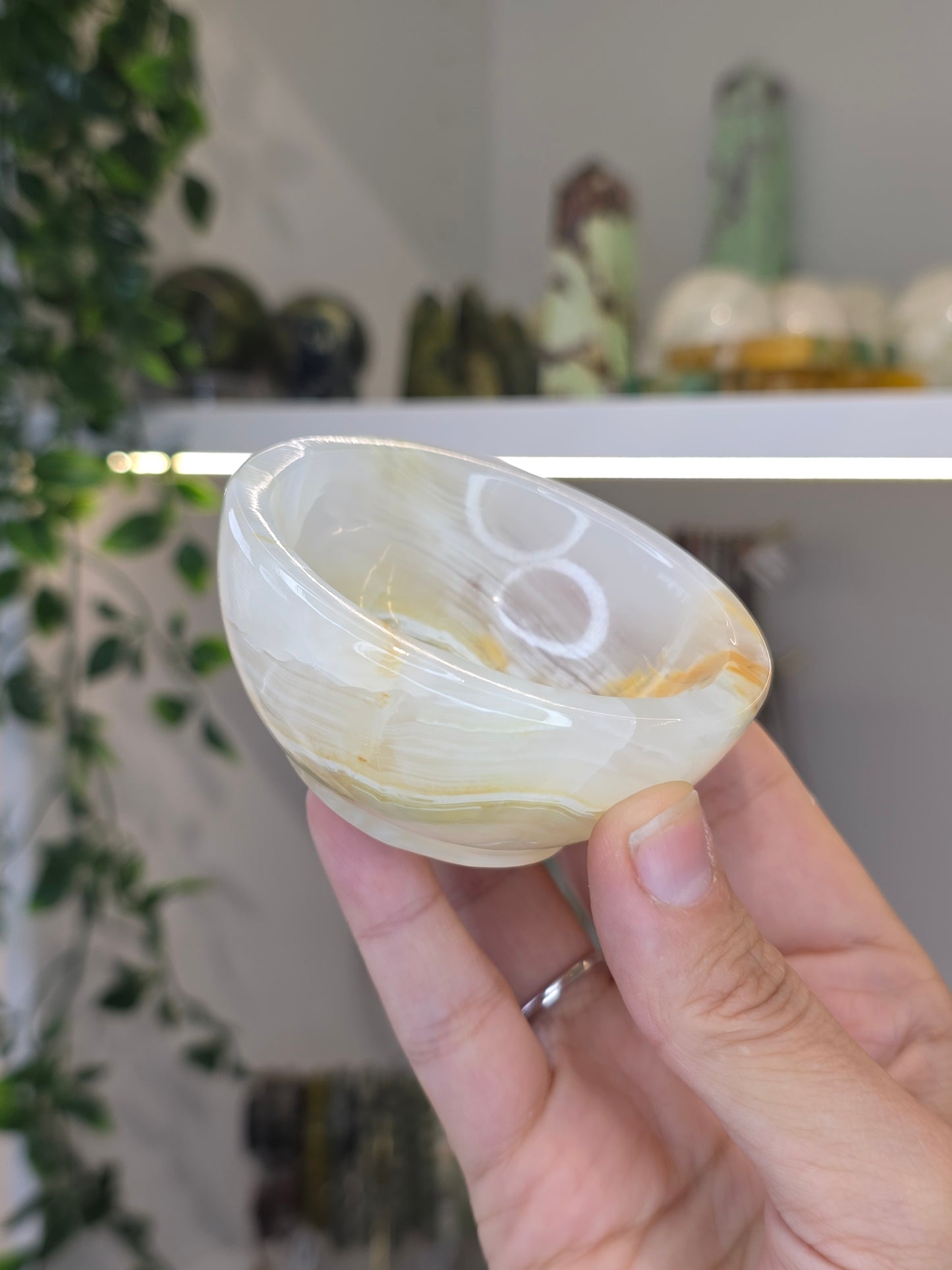 Small Round Mexican Onyx Bowl - Honey Calcite - D