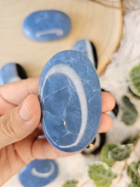 Blue Opal Palm Stone - MAS0583