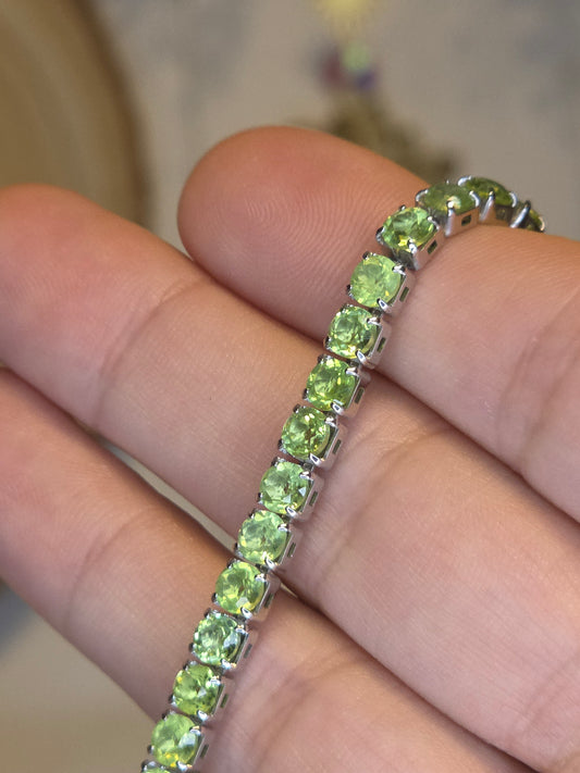 S925 Silver Peridot Bracelet