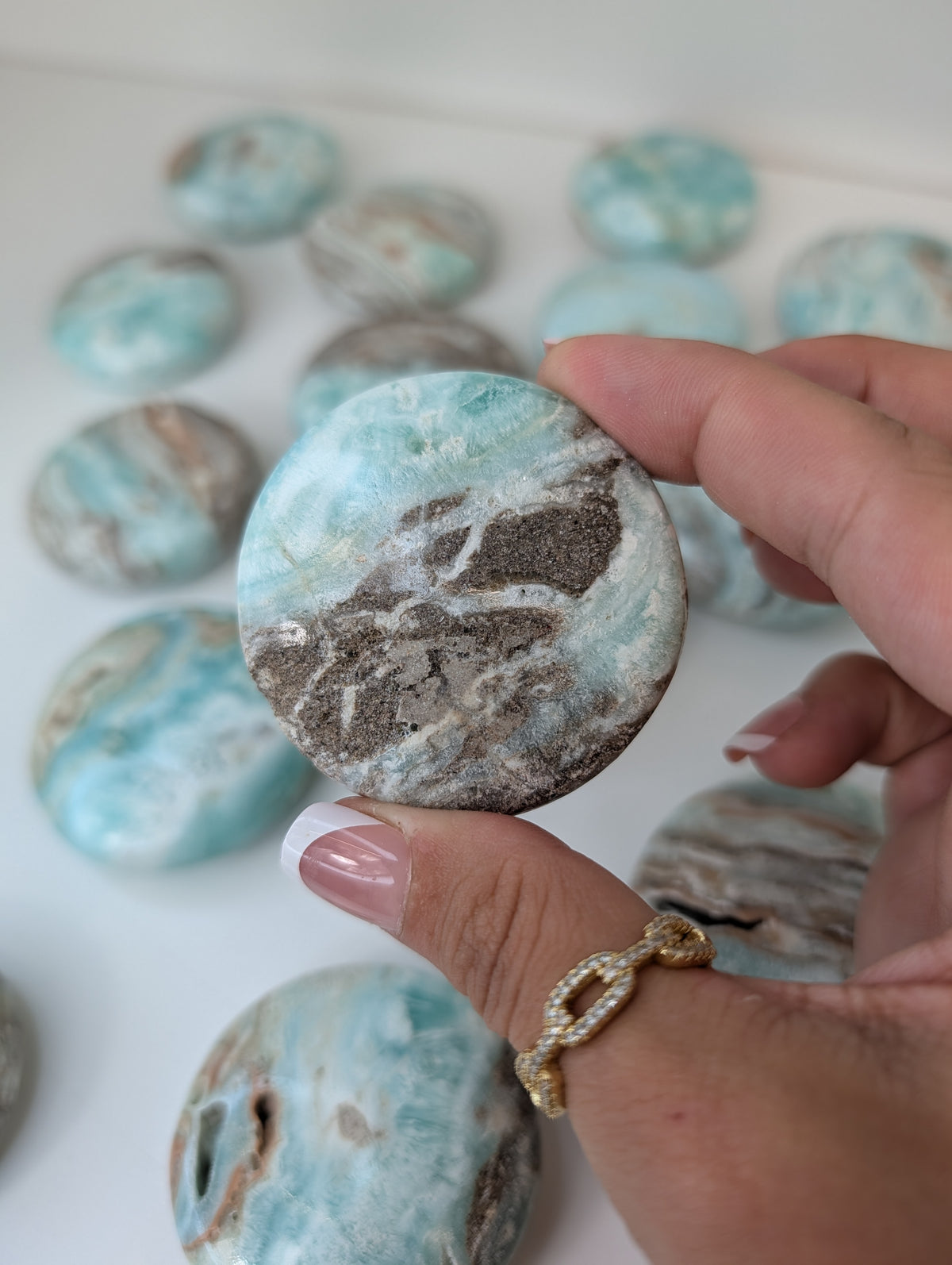 Pakistan Caribbean Calcite Round Palm Stones