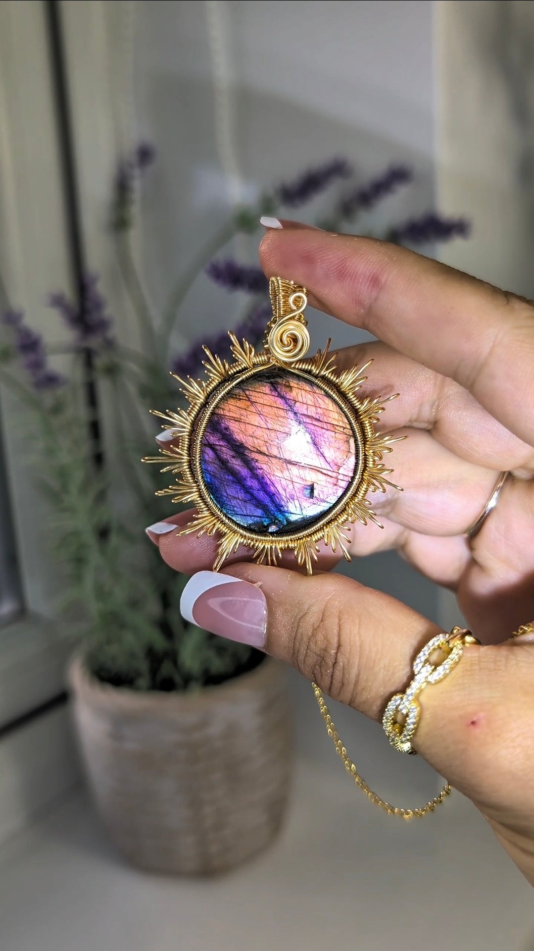 Hand Woven Gold Labradorite Sun Necklace with S925 Silver Chain -  Sunset Flash