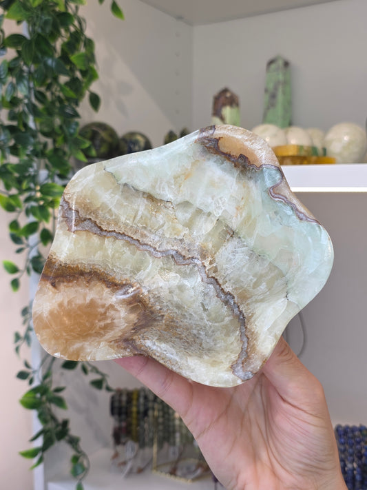 Mexican Onyx Freeform Bowl - Green Honey Calcite - B