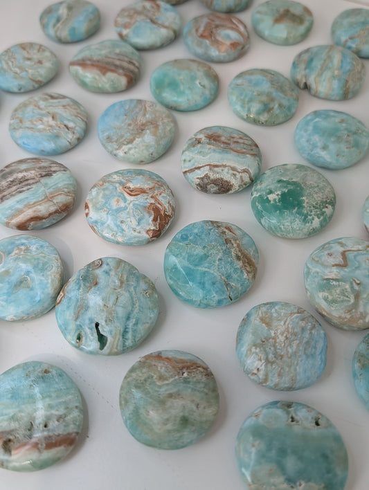 Intuitively Chosen Pakistan Caribbean Calcite Button Flat Stones