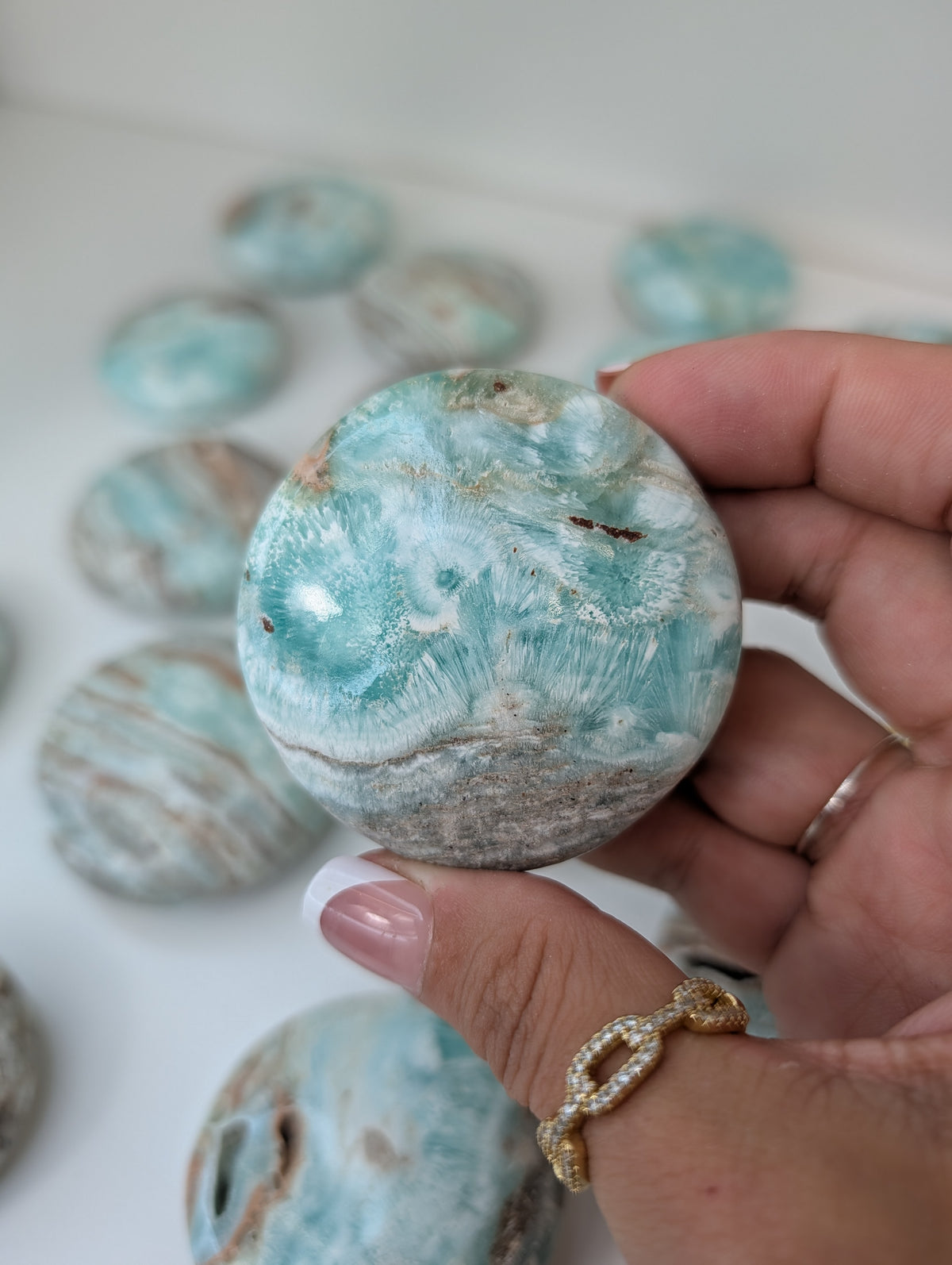 Pakistan Caribbean Calcite Round Palm Stones