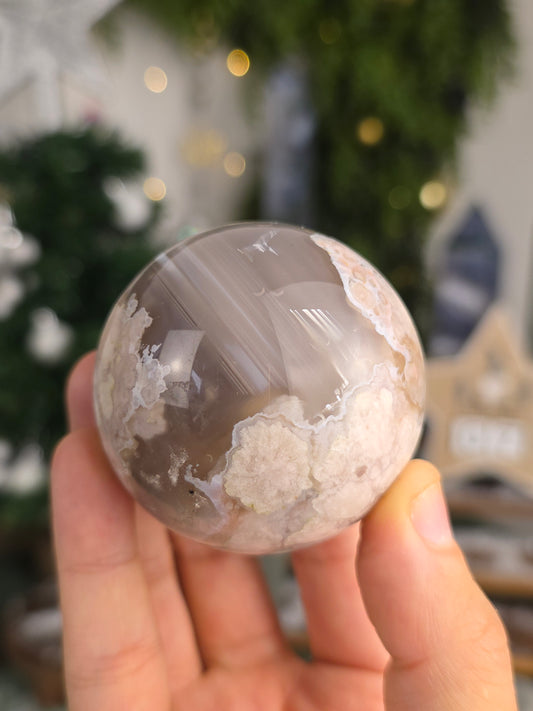 Black Flower AgateSphere B -  MAS6010