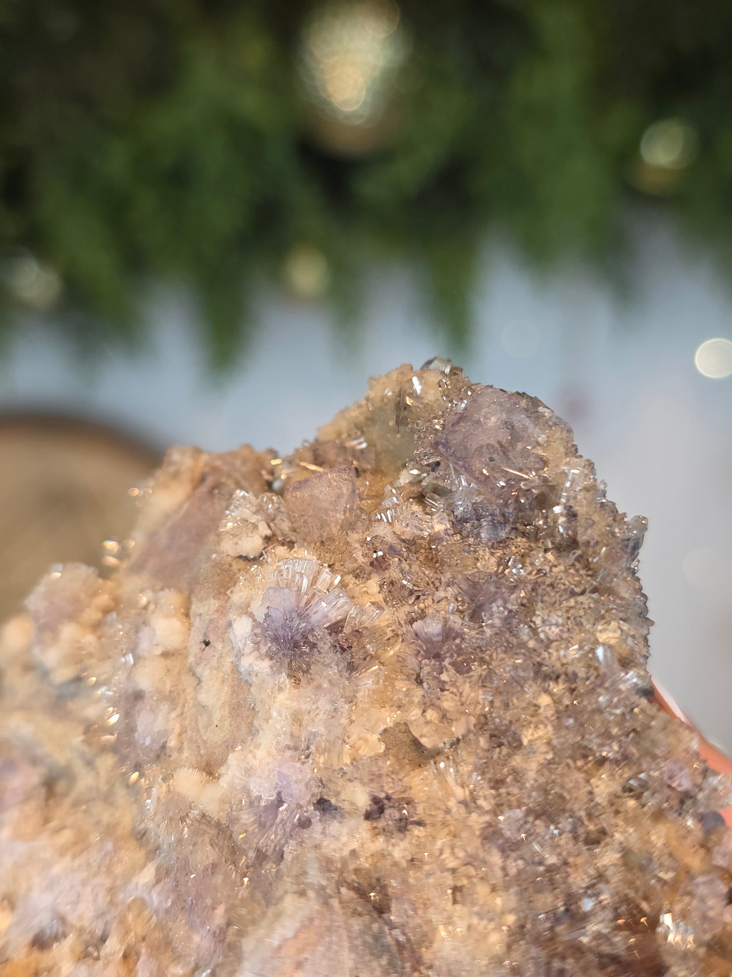 UV reactive Creedite with Fluorite from the Dachang Mine, Guizhou, China - MAS6119