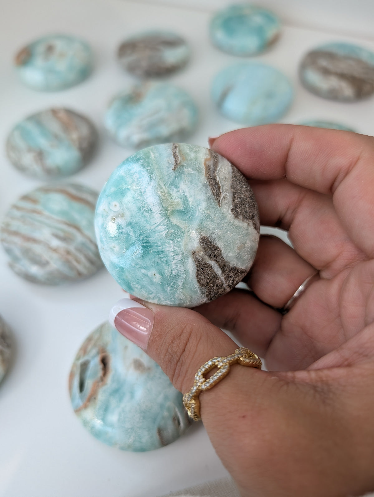 Pakistan Caribbean Calcite Round Palm Stones