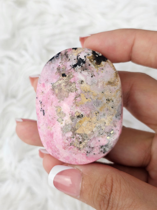 Peruvian Rhodonite Palm Stone- MAS0739